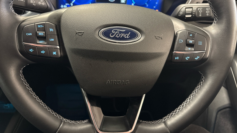 Ford Focus 1.0 EcoBoost Hybrid mHEV Active Vign 5dr Auto Petrol Hatchback